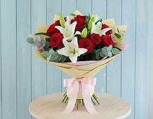 Букет цветов из:  Лилии и Розы #REPLACE_PRED# Починки