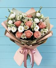 Букет цветов из:  Розы, Альстромерии и Лизиантусы #REPLACE_PRED# Починки