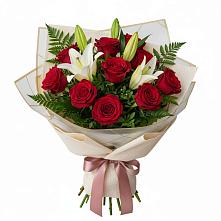 Букет цветов из:  Лилии и Розы в Починки