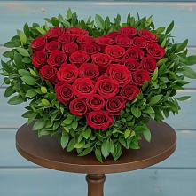 Цветочная композиция из Розы в виде сердца в Починки