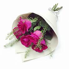 Букет цветов из:  Розы в Починки
