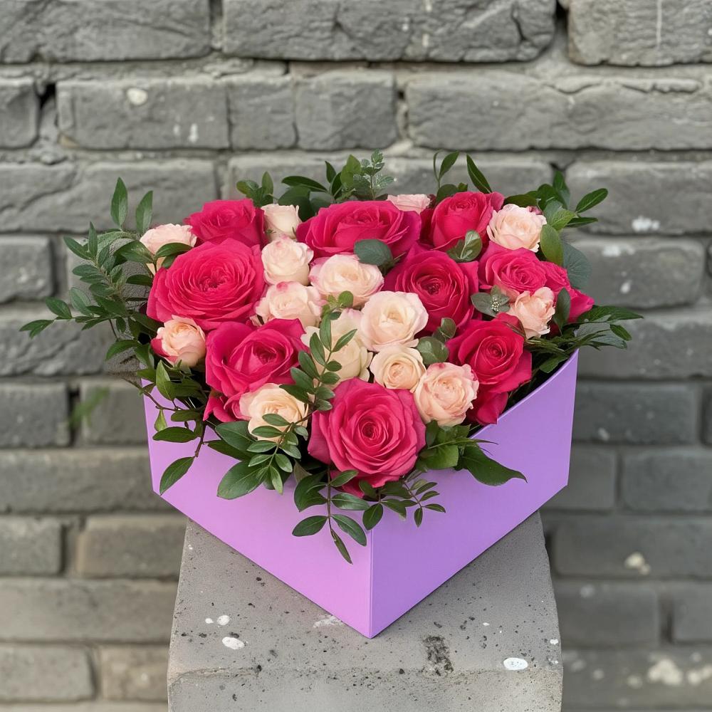 Цветочная композиция из Розы в коробке в Починки