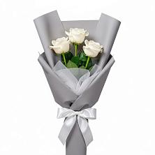 Букет 3 белые розы в Починки