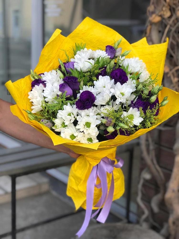 Букет цветов из: Ирисы, Хризантемы и Ромашки в Починки