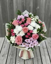 Букет цветов из:  Альстромерии, Гвоздики, Розы и Хризантемы в Починки