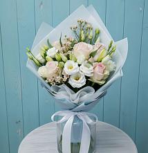 Букет цветов из:  Розы и Лизиантусы в Починки