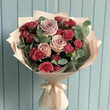 Букет цветов из:  Гвоздики и Розы в Починки