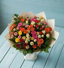 Букет Микс из разноцветных кустовых роз в Починки